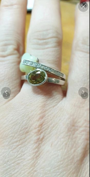 Neuve! Très jolie bague argent 925, pierre véritable, fleur