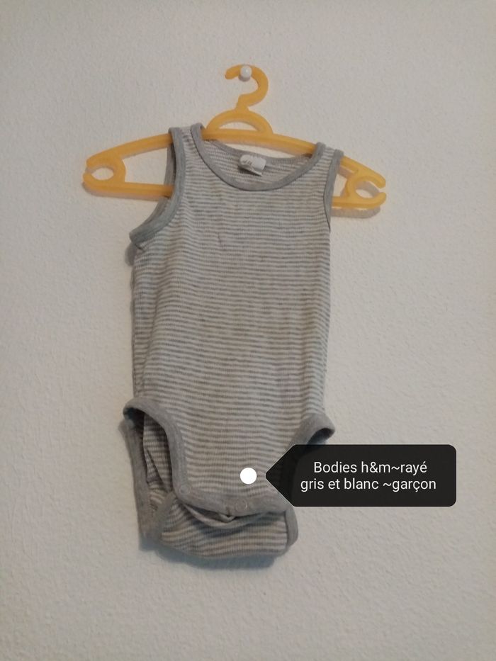 Bodie gris et blanc à rayures (6/9 mois) h&m