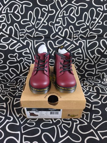Dr Martens bébé neuve