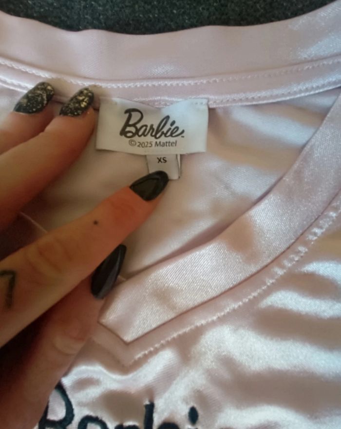 Tshirt Barbie taille XS - photo numéro 2