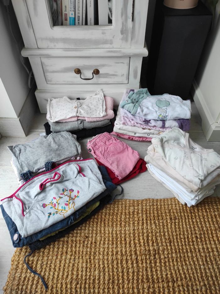 Lot vêtements fille Automne/hiver 9 mois