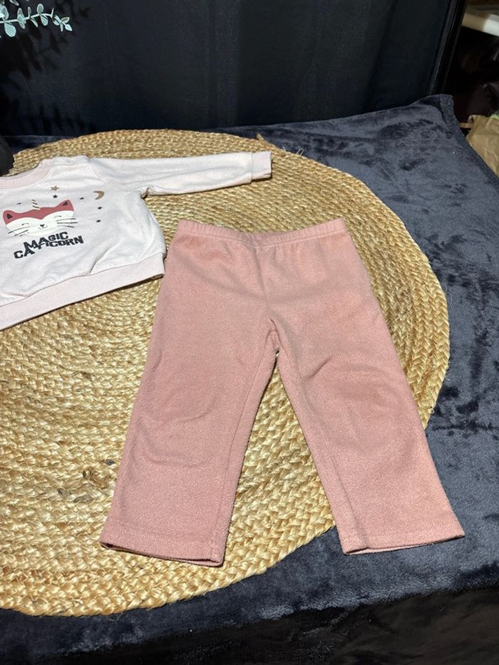 Pyjama deux pièces fille taille 24 mois - photo numéro 2