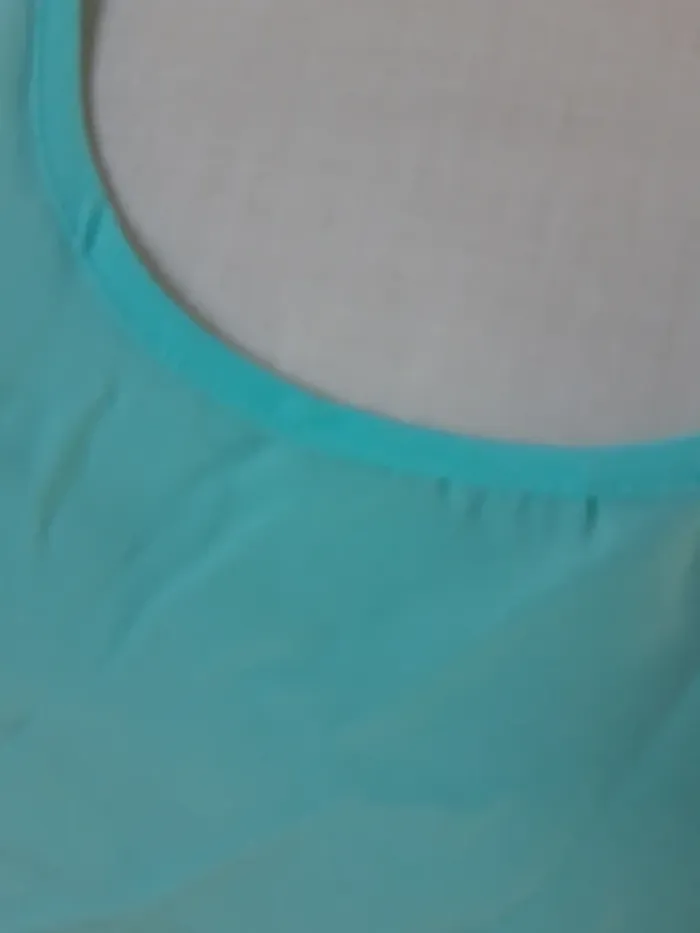 Joli débardeur soyeux vert d'eau - photo numéro 3