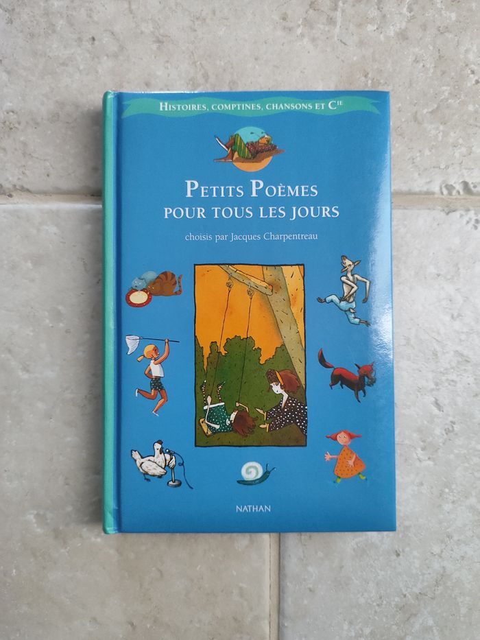 Livre Petits Poèmes pour tous les jours - photo numéro 1