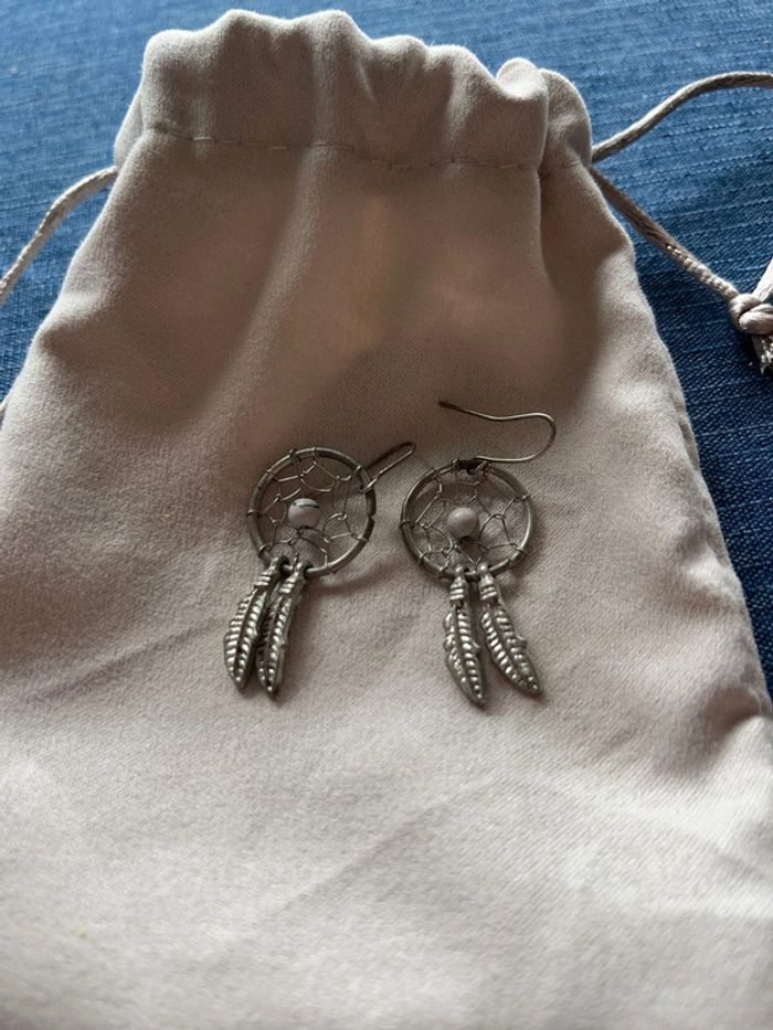 Petites boucles d'oreilles attrape rêve