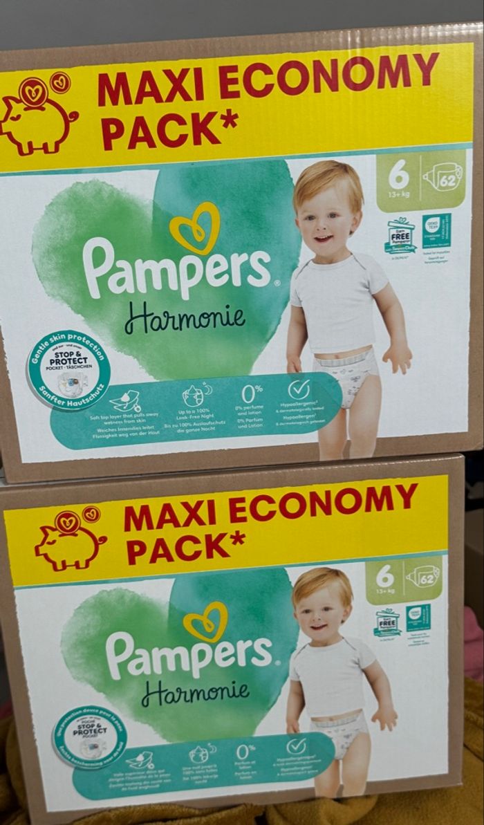 Lot de 2 cartons de couches Pampers Harmonie, taille 6 (13 kg et +)