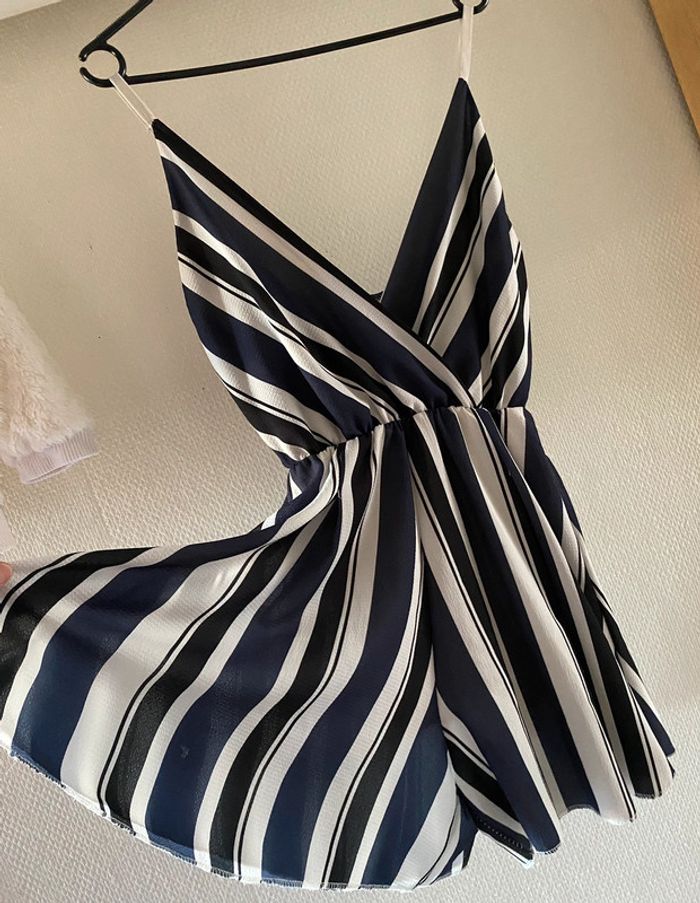 Combi short à bretelles rayé 🤍 Taille M - photo numéro 4