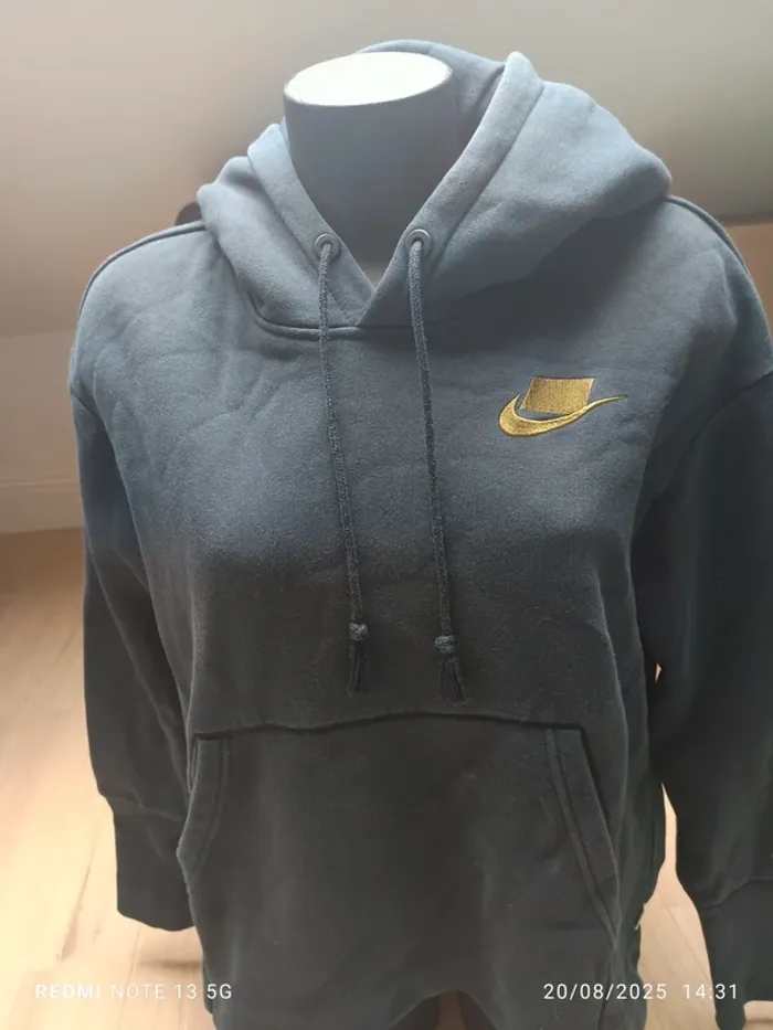 Magnifique pull Nike bleu marine taille M - photo numéro 2