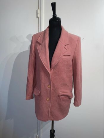Manteau rose poudré – Élégant & tenir