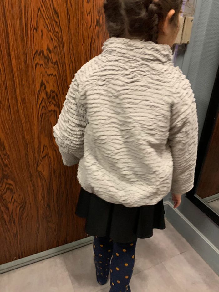 Veste grise 3/4 ans - photo numéro 9