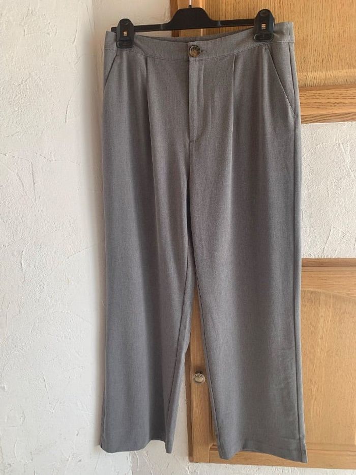 Pantalon habillé gris taille 42
