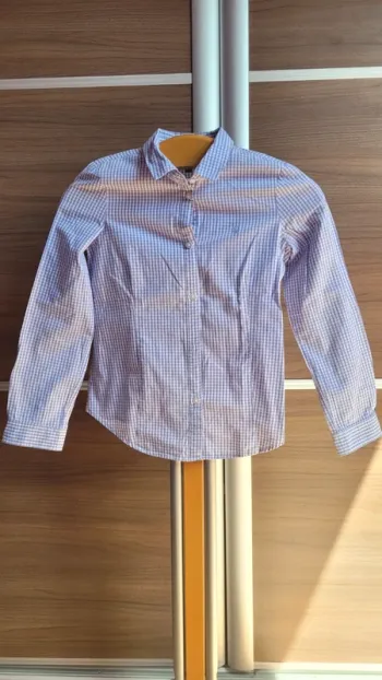 Chemise Benetton 8 ans.