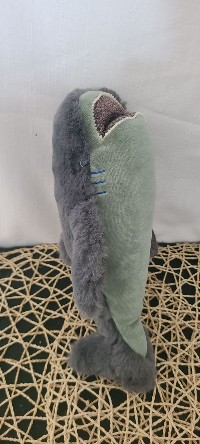 Tout autour du monde Peluche Petit requin - photo numéro 6