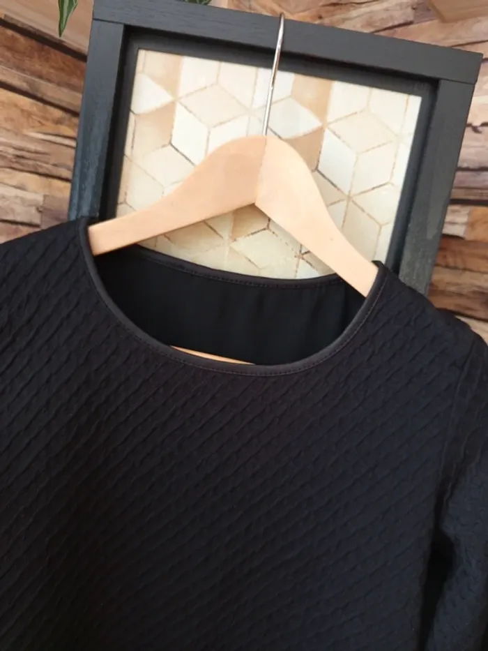 Pull à noeud dans le dos - photo numéro 2