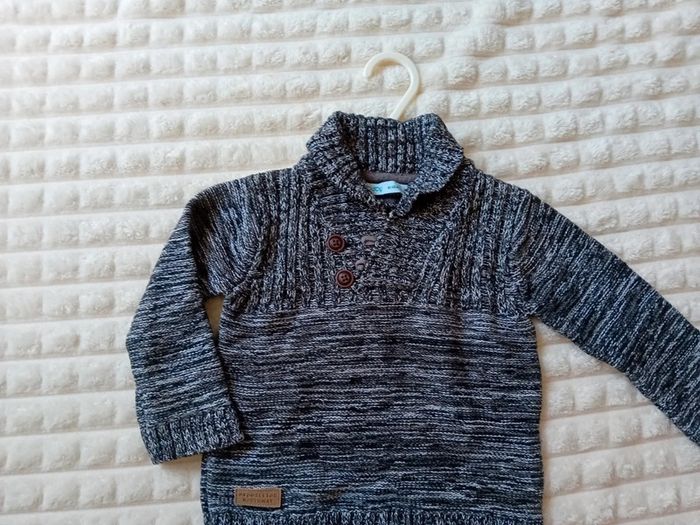 Pull garçon 18mois 🩶🖤 - photo numéro 2