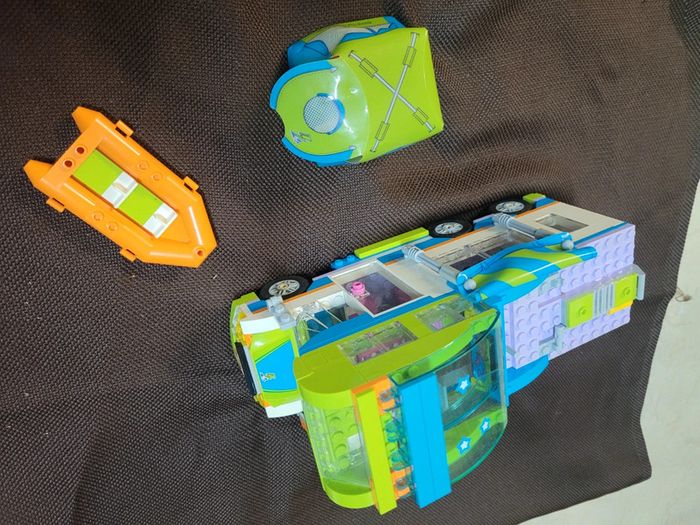 Lego friends camping car