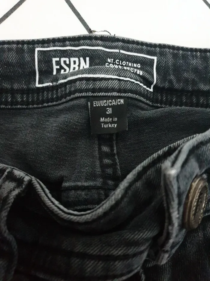 Jeans - photo numéro 4
