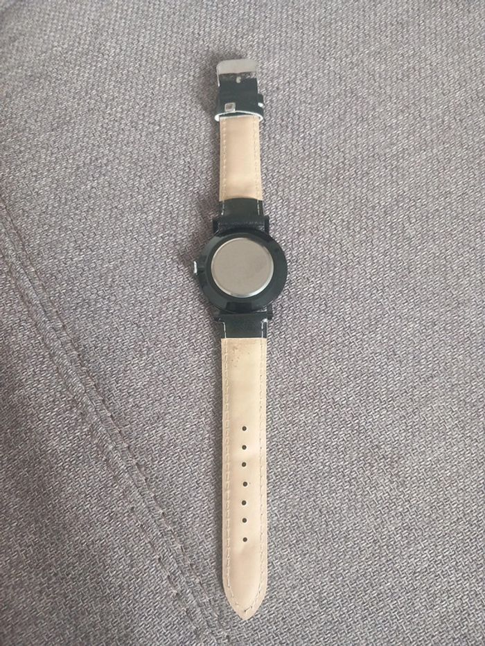 Montre neuf - photo numéro 3