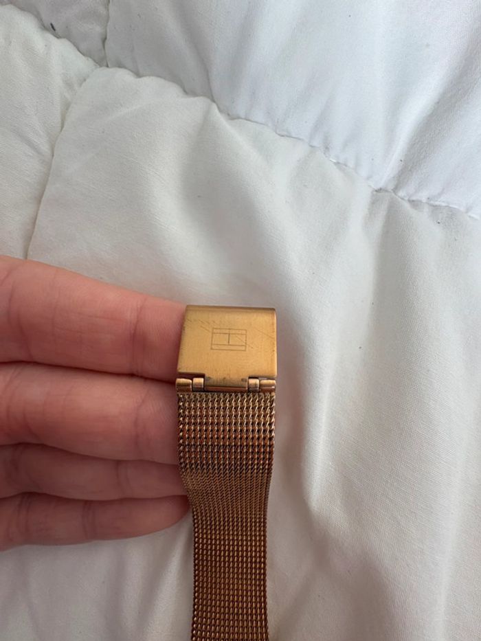 Montre femme Tommy Hilfilger acier rose - bon état + boîte - photo numéro 8