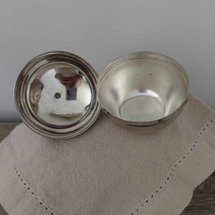 Boîte en métal argenté - photo numéro 2