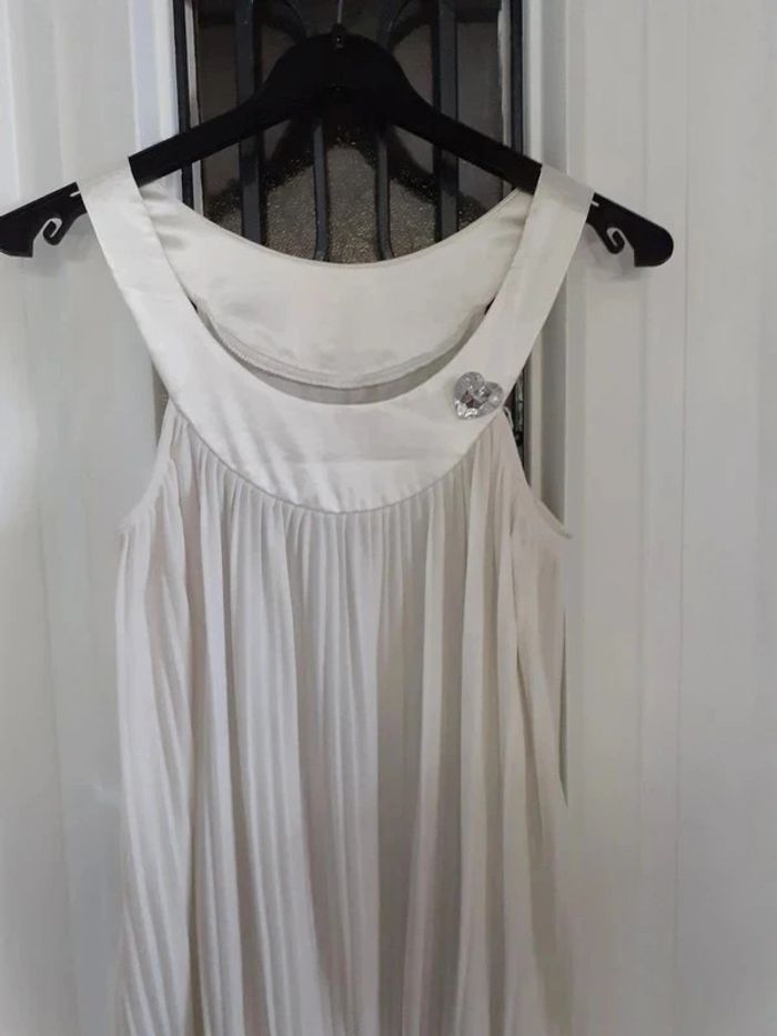 Top blouse blanc sans manches très bon état Taille 38/40 - photo numéro 2