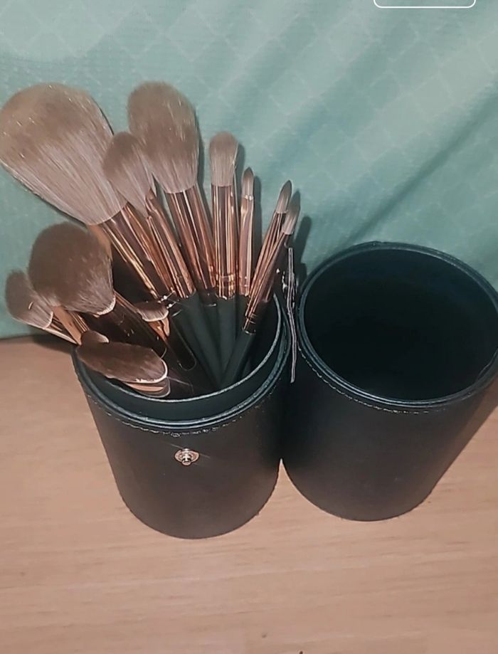 Set complet pinceaux maquillage 14 pinceaux boîte - photo numéro 2