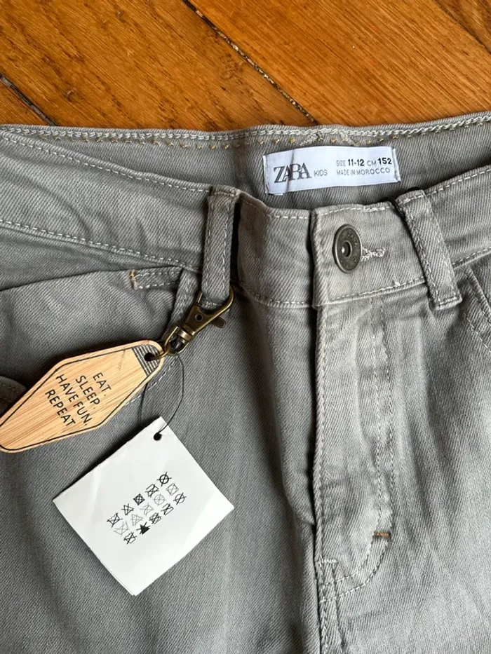 NEUF short Zara taille 11/12 ans - photo numéro 2