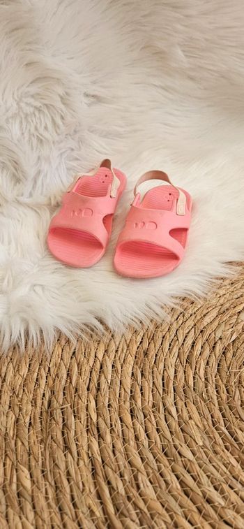 Paire de claquette bébé piscine taille 21/22