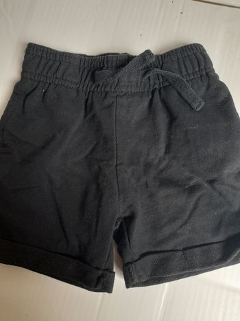 Short noir 4 ans 