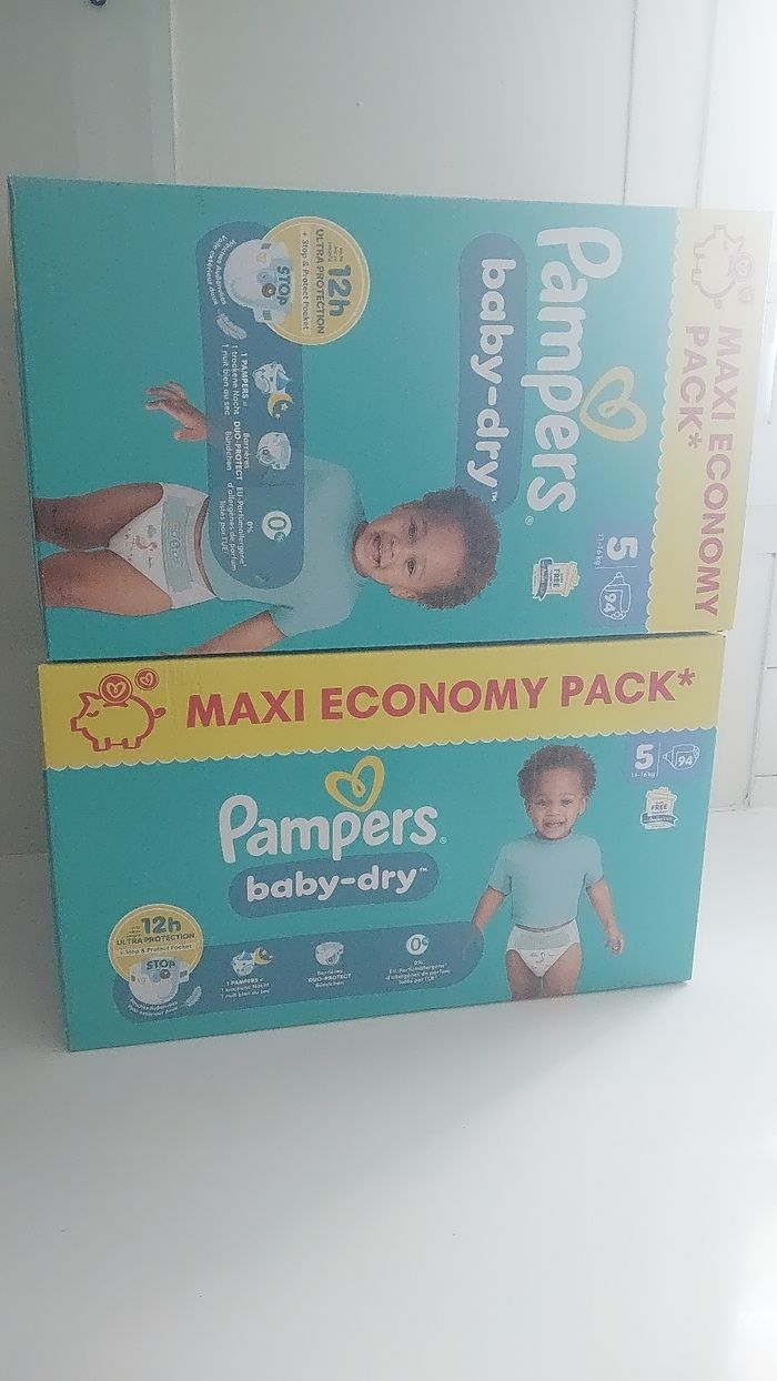 2 paquet des couches  pampers - photo numéro 4