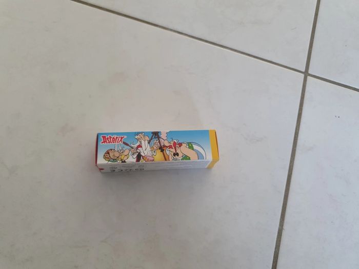 Mini rouleau d'activités et coloriage Astérix Neuf Hiz