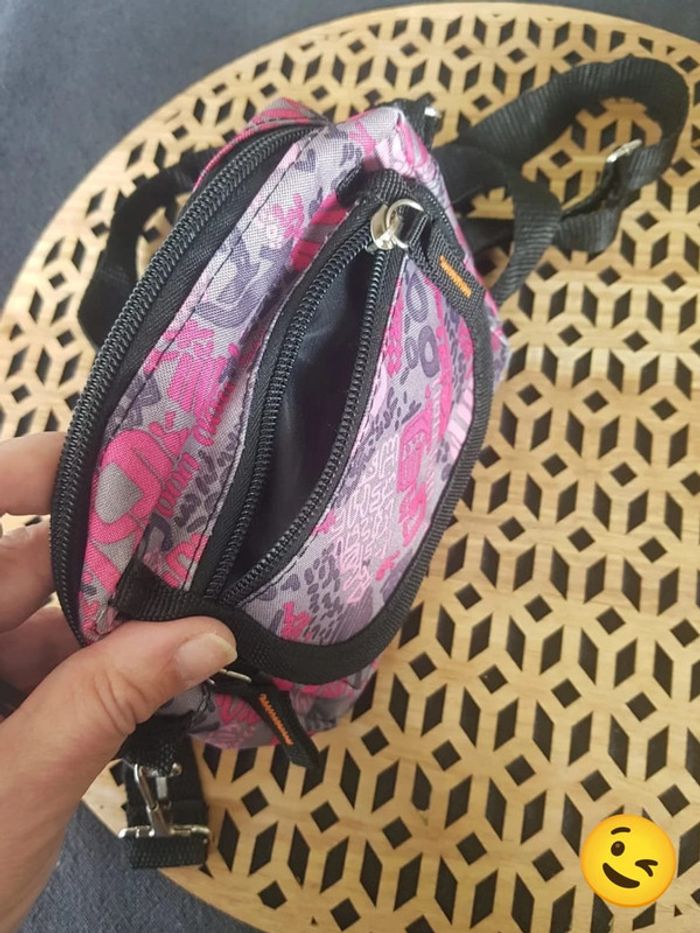 Mini Sacoche Tres Bon Etat - photo numéro 4