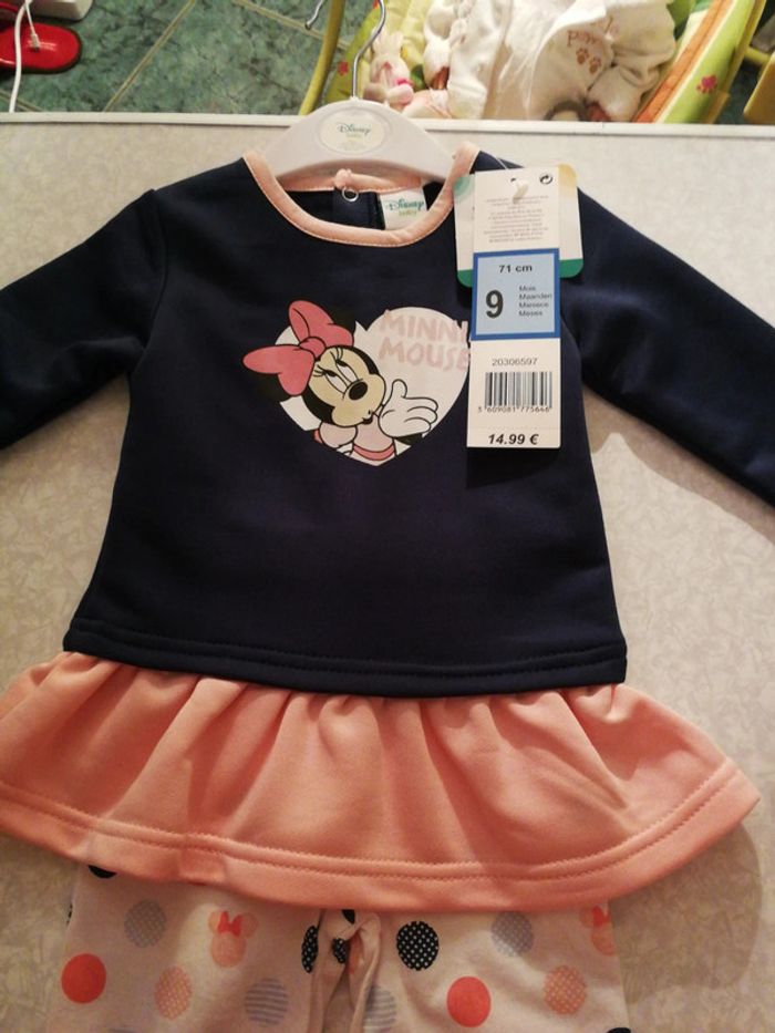 Jolie ensemble Disney neuf - photo numéro 2