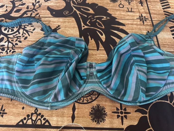 Soutien gorge bleu - photo numéro 3