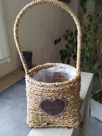 Cache pot