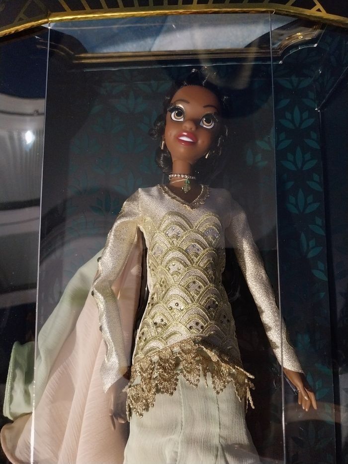 Poupée Tiana Disney Parc 2024 en édition limitée Bayou Adventure - photo numéro 5