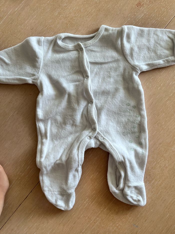 Lot de 2 bodies + 1 pyj naissance - photo numéro 4