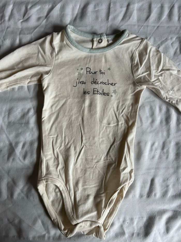 Lot de 6 bodys manche longue, taille 6 mois. - photo numéro 2