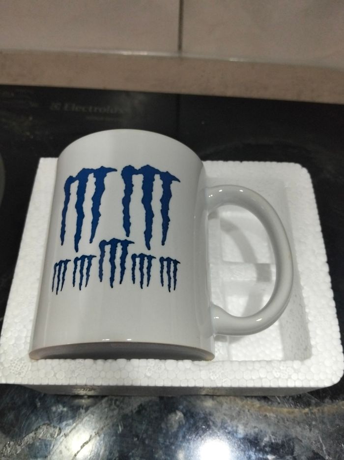 Tasse monster