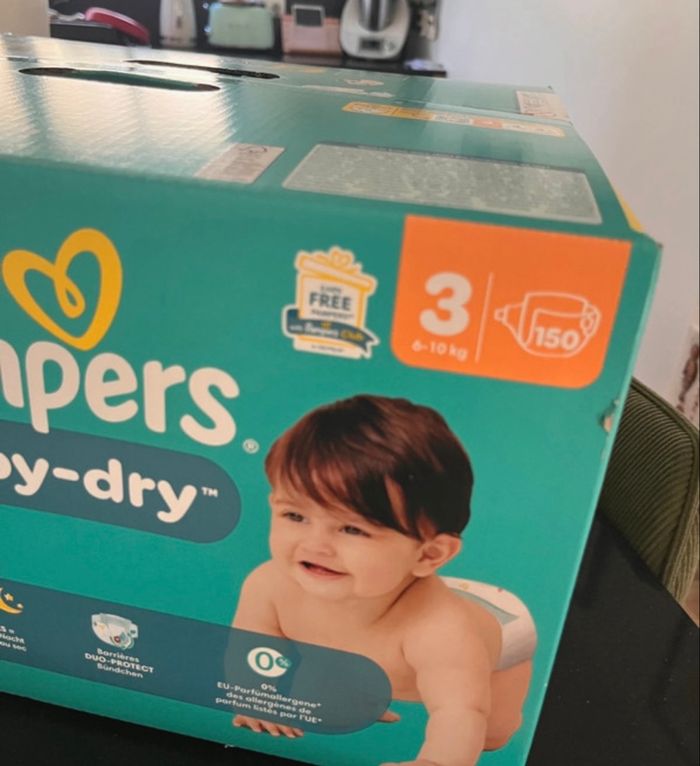 Gros carton 150 couches Pampers Baby dry taille 3 neuf - photo numéro 2