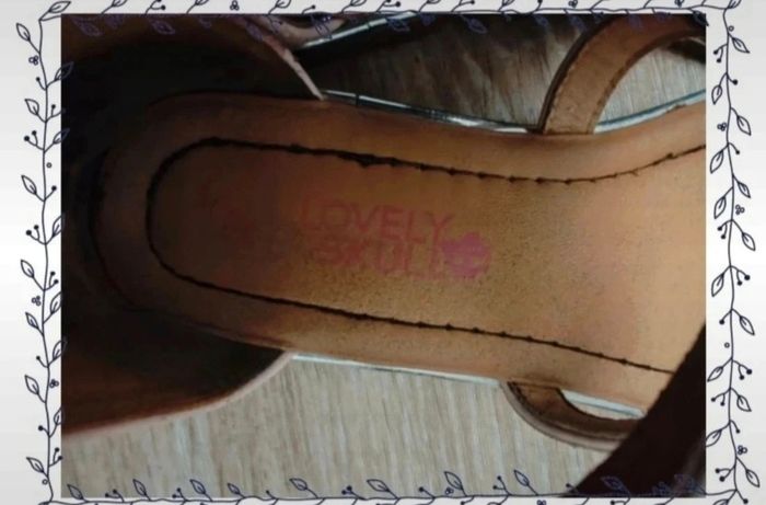 Nue pied, taille 34 - photo numéro 8