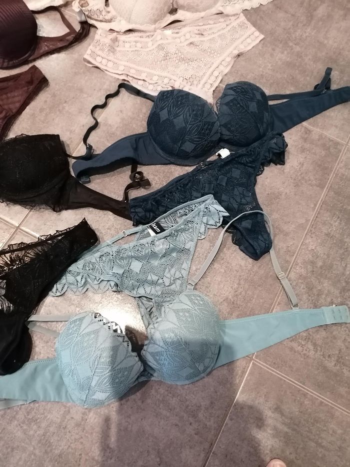 Lot soutien gorge etam bas - photo numéro 2