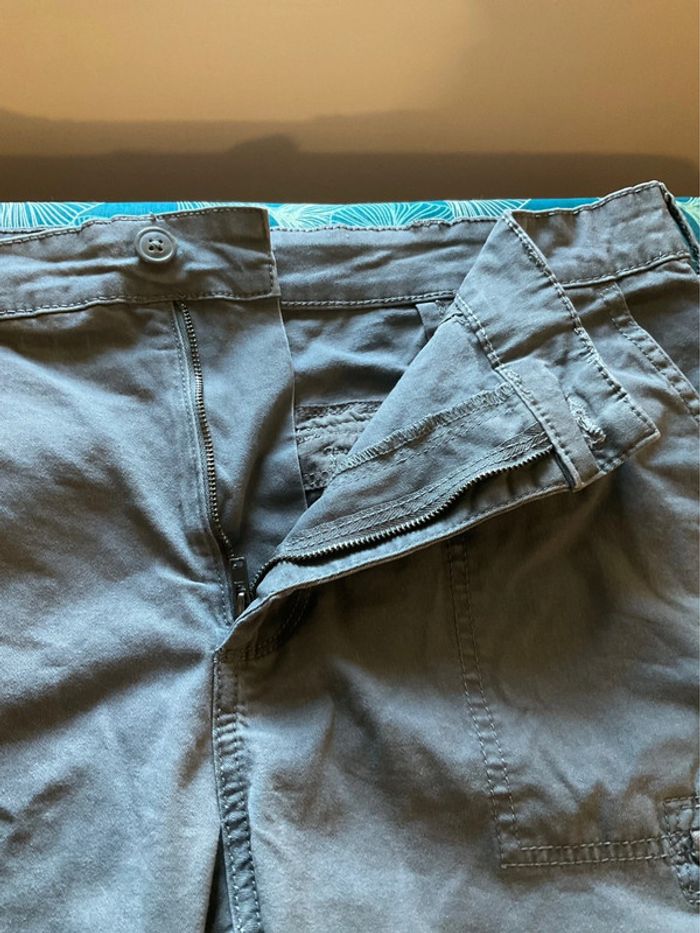 Short cargo gris pour homme Falls Creek taille W34 FR44 397 - photo numéro 3