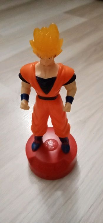 Figurine Dragon Ball Z clignotante (126)