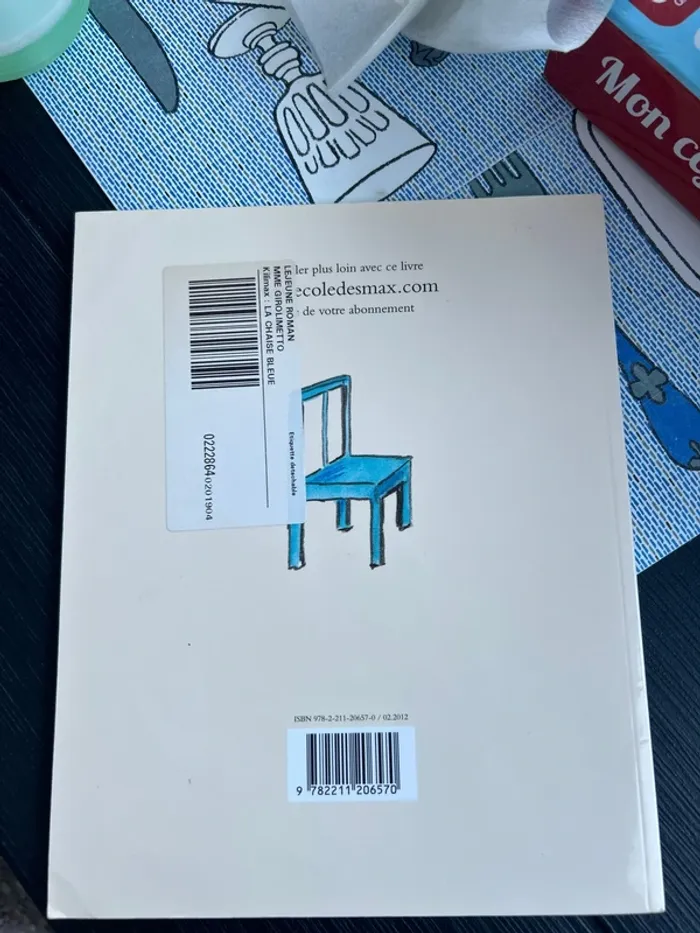 La chaise bleue - photo numéro 3