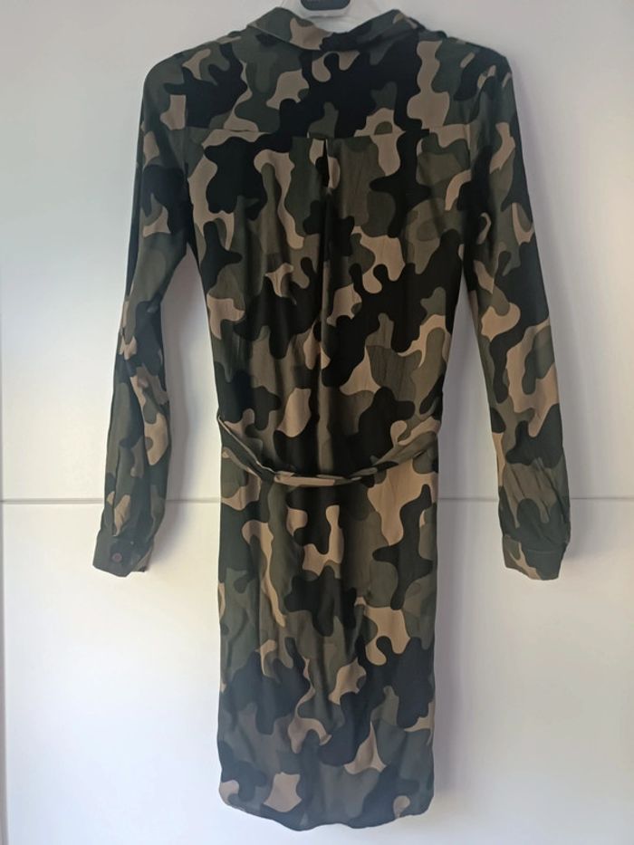 Robe fluide militaire - photo numéro 2