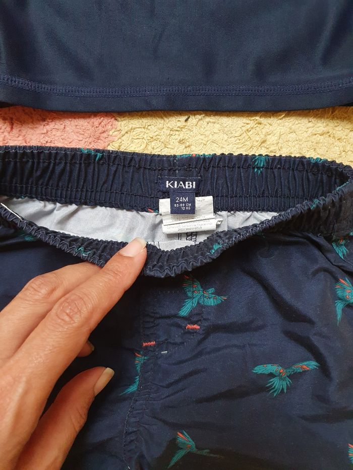 Lot 3 maillots de bain + 1 tee-shirt + 1 casquette - garçon- 2 ans - photo numéro 2