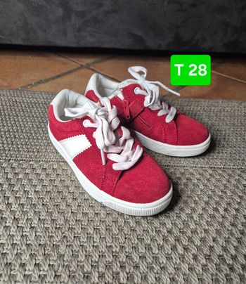 Baskets / sneackers rouge T28