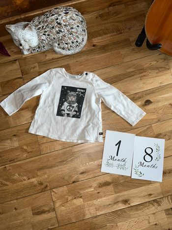 Joli t-shirt motifs lion très bon état ikks 18mois/80cm