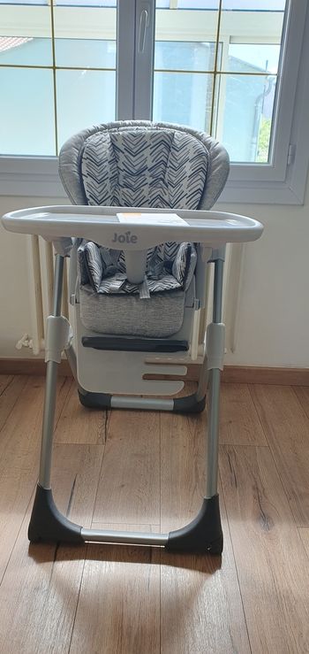Chaise haute NEUVE joie
